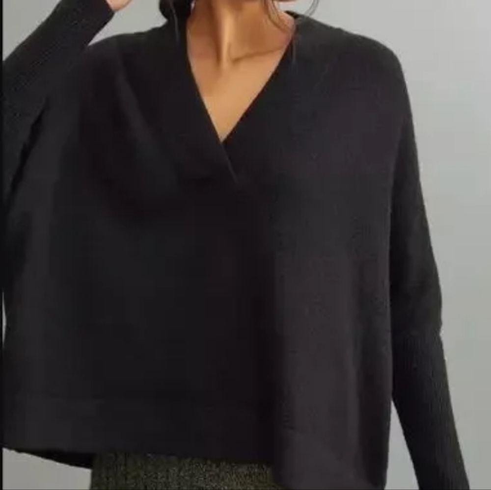 Anthropologie Tianna Black V-Neck Dolman Sleeve Sweater‎